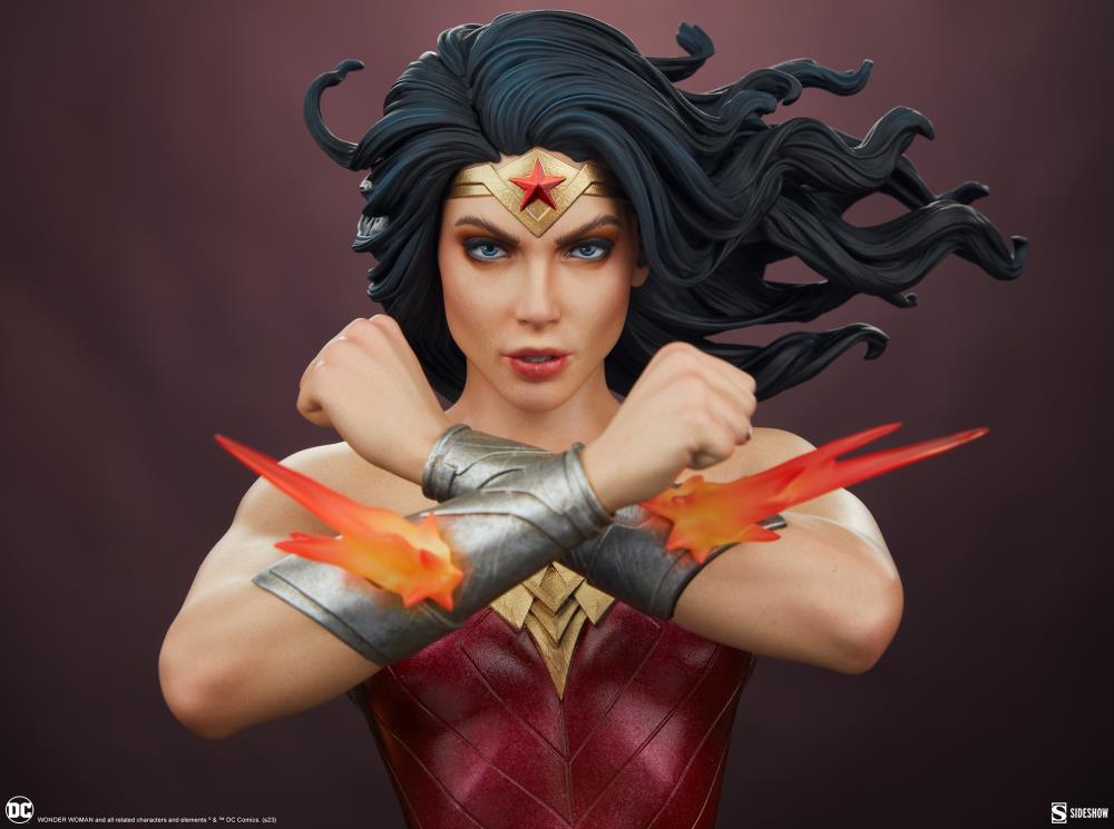 DC Comics Premium Format Wonder Woman: Saving the Day Statue Gallery Image 18