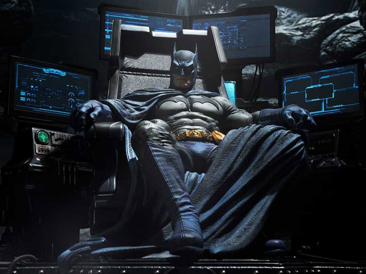 DC Comics Throne Legacy Collection Batman Tactical Throne (Deluxe Bonus Ver.) 1/4 Scale Statue Gallery Image 1