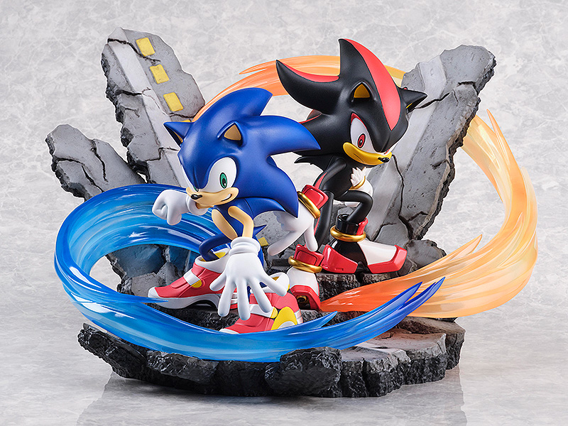 Sonic Adventure 2 S-Fire Sonic and Shadow Figure Gallery Image 3