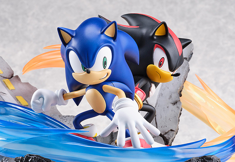 Sonic Adventure 2 S-Fire Sonic and Shadow Figure