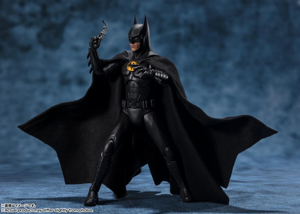 The Flash (2023) S.H.Figuarts Batman Action Figure Gallery Image 5
