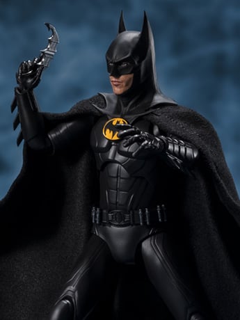The Flash (2023) S.H.Figuarts Batman Action Figure Gallery Image 2
