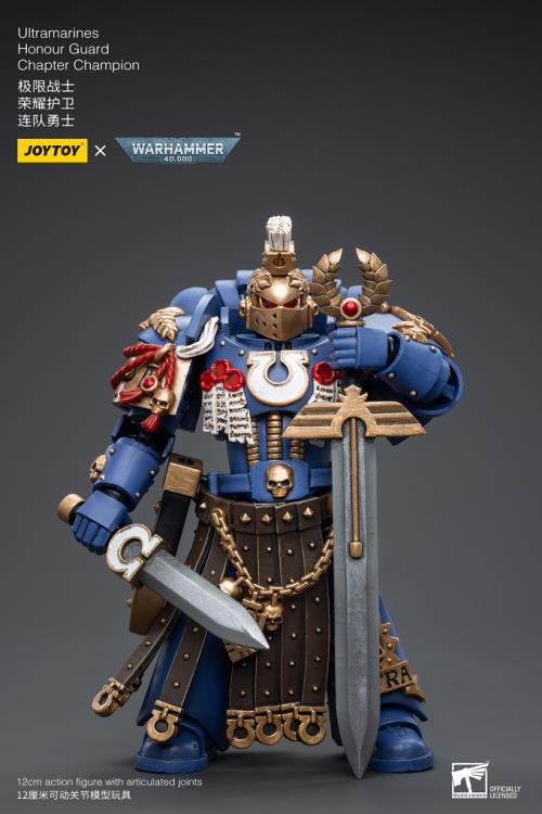 Warhammer 40K Ultramarines Honor Guard Chapter Champion 1/18 Scale Figure Gallery Image 3