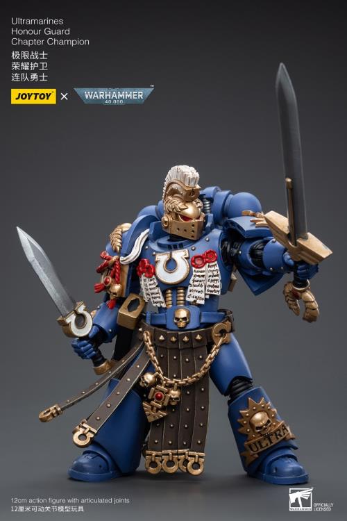Warhammer 40K Ultramarines Honor Guard Chapter Champion 1/18 Scale Figure Gallery Image 5
