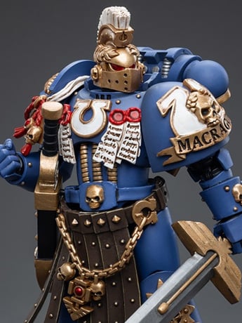 Warhammer 40K Ultramarines Honor Guard Chapter Champion 1/18 Scale Figure Gallery Image 2