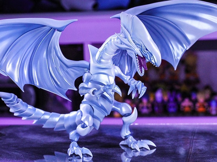 Yu-Gi-Oh! Duel Monsters S.H.MonsterArts Blue-Eyes White Dragon Gallery Image 1
