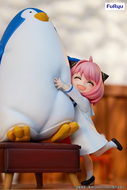 Spy x Family Anya Forger with Penguin Exceed Creative Figure Gallery Image 5