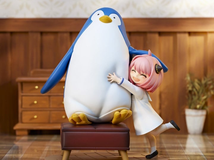 Spy x Family Anya Forger with Penguin Exceed Creative Figure Gallery Image 1