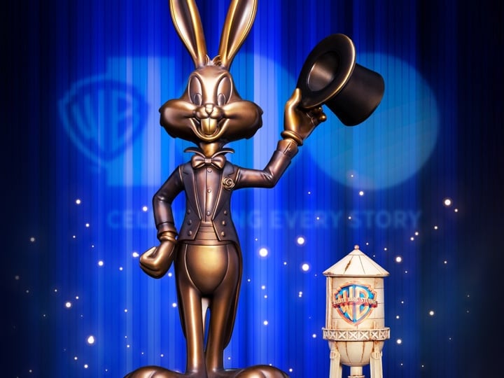 Looney Tunes Master Craft MC-070 WB 100th Anniversary Tuxedo Bugs