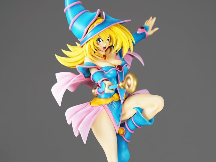 Yu-Gi-Oh! Dark Magician Girl 1/6 Scale Limited Edition Statue Gallery Image 1