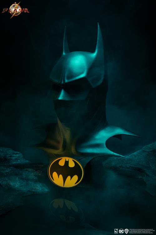 The Flash (2023) Batman Cowl 1/1 Scale Limited Edition Replica Gallery Image 5