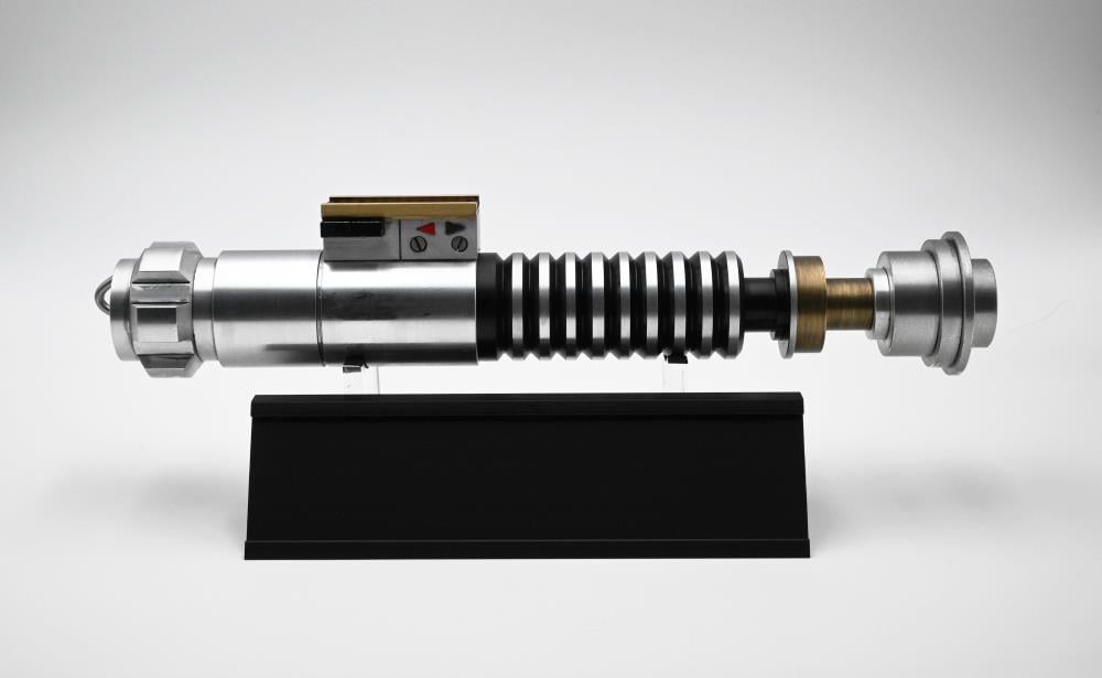 The Mandalorian Luke Skywalker Lightsaber Limited Edition Replica Gallery Image 5