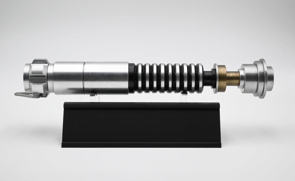 The Mandalorian Luke Skywalker Lightsaber Limited Edition Replica Gallery Image 4