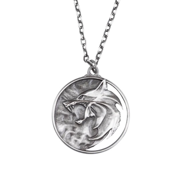 The Witcher (Netflix) Wolf Medallion Necklace Prop Replica Gallery Image 5