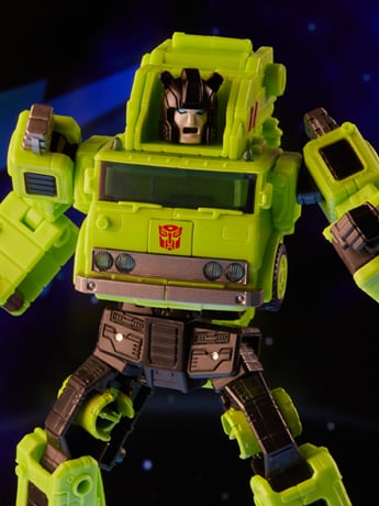 Transformers: Legacy Velocitron Speedia 500 Collection Road Hauler Gallery Image 2