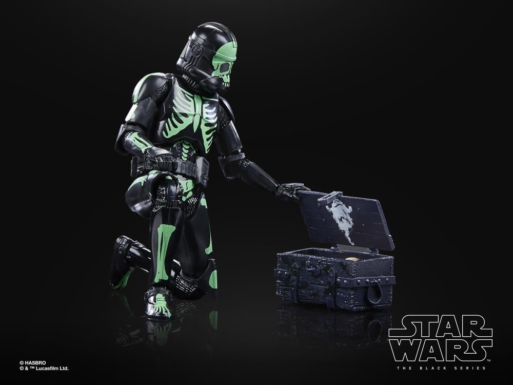 Star Wars: The Black Series 6" Clone Trooper (Halloween Edition) Gallery Image 8