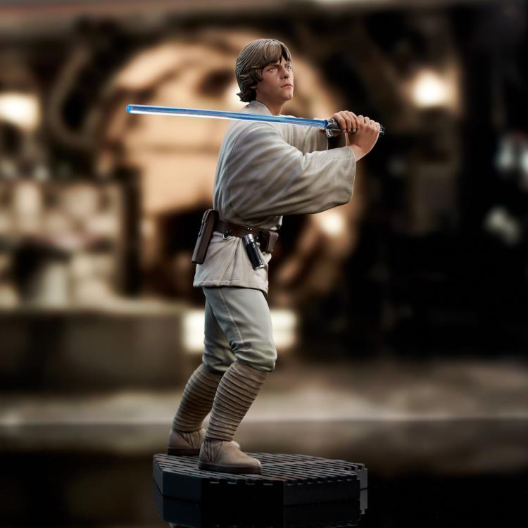 Star Wars: A New Hope Milestones Luke Skywalker 1/6 Scale Limited Edition Statue Gallery Image 6