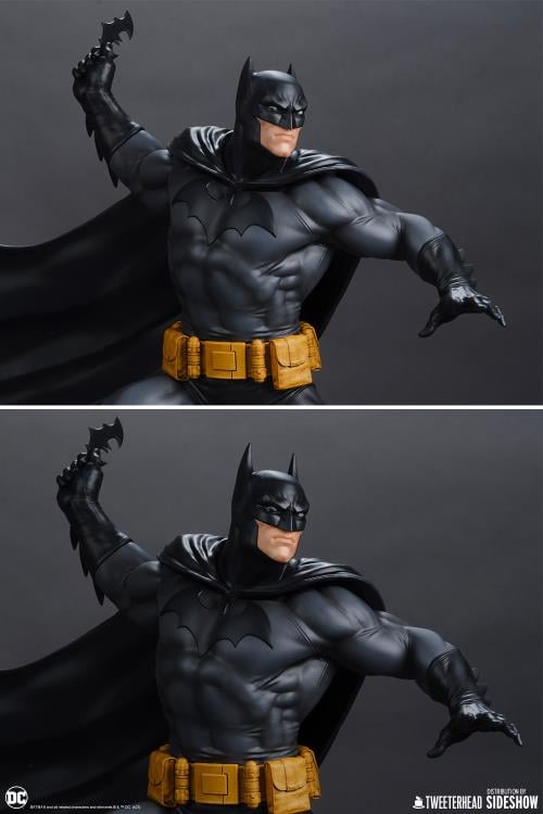 DC Comics Batman (Black and Gray Edition) 1/6 Scale Maquette Gallery Image 28