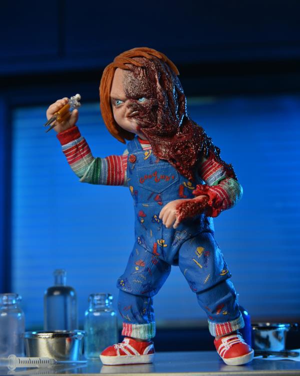 Chucky Ultimate Chucky Figure Gallery Image 19