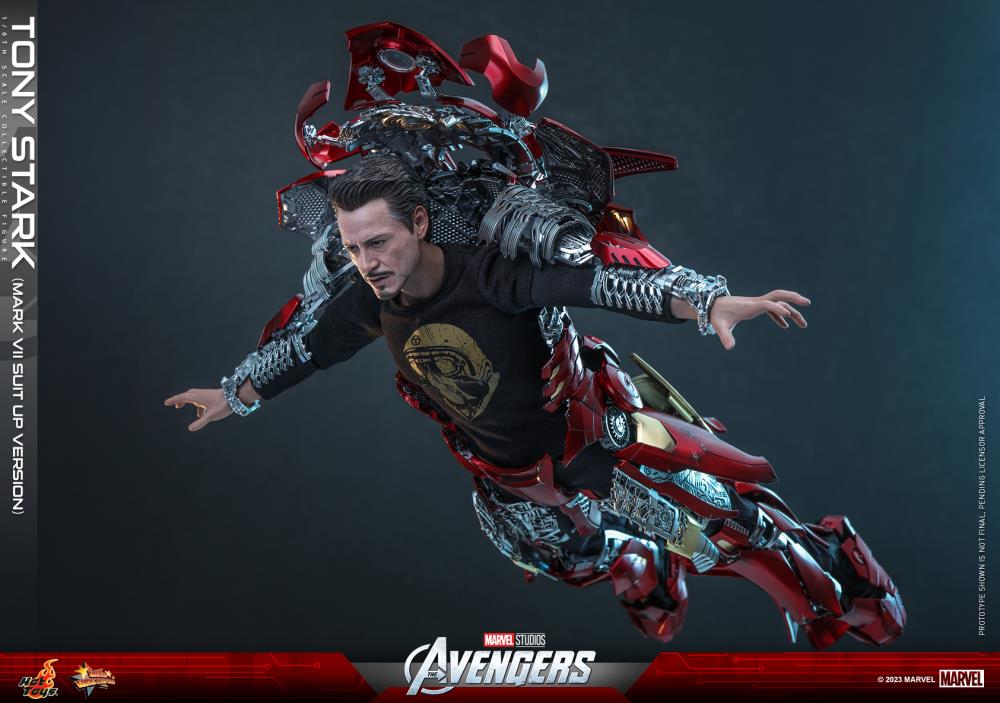 The Avengers MMS718 Tony Stark (Mark VII Suit-Up Ver.) 1/6th Scale Collectible Figure Gallery Image 5