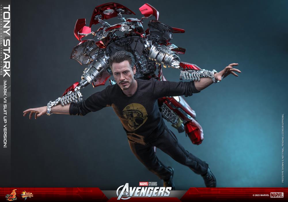 The Avengers MMS718 Tony Stark (Mark VII Suit-Up Ver.) 1/6th Scale Collectible Figure Gallery Image 6