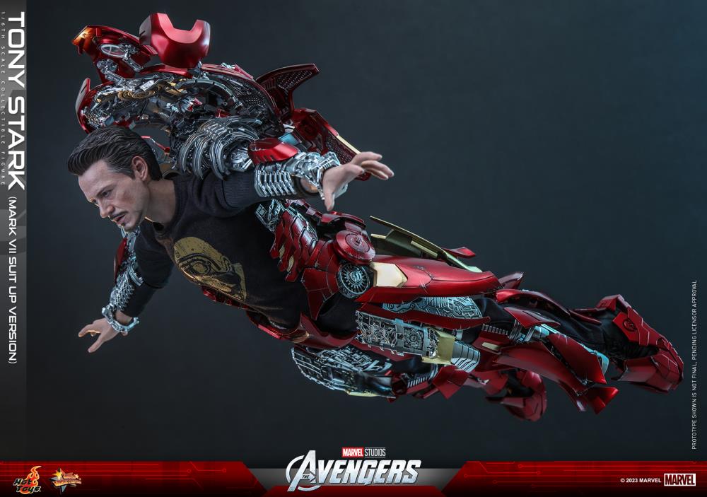 The Avengers MMS718 Tony Stark (Mark VII Suit-Up Ver.) 1/6th Scale Collectible Figure Gallery Image 7