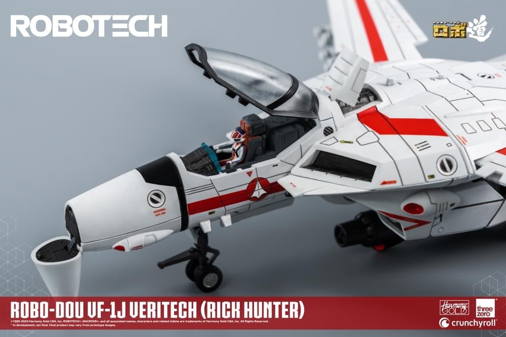 Robotech ROBO-DOU VF-1J Veritech (Rick Hunter) Figure Gallery Image 18