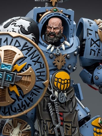 Warhammer 40K Space Wolves Arjac Rockfist 1/18 Scale Action Figure Gallery Image 2