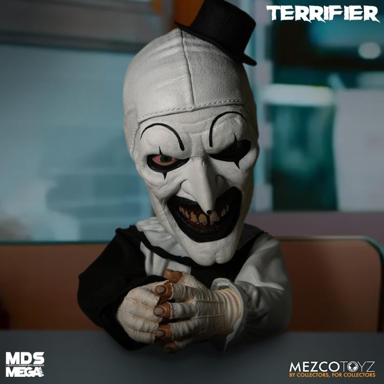 Terrifier Mezco Designer Series Mega Scale Art the Clown with Sound Gallery Image 9