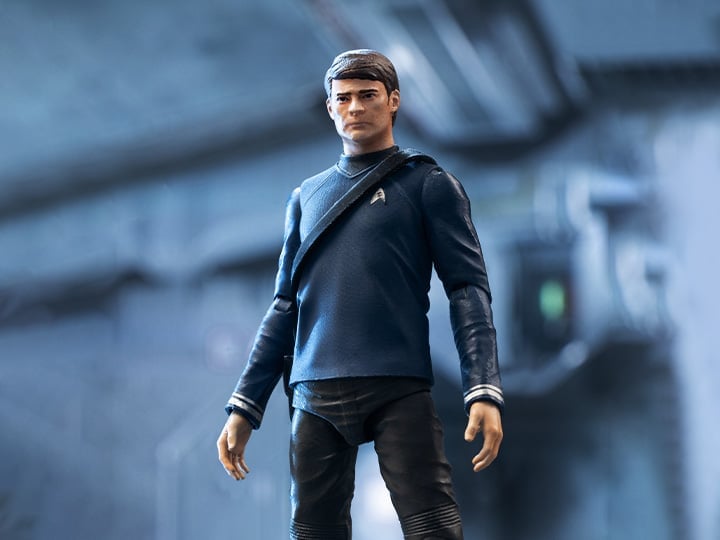 Star Trek (2009) Exquisite Mini Series Dr. McCoy 1:18 Scale PX Previews Exclusive Figure Gallery Image 1