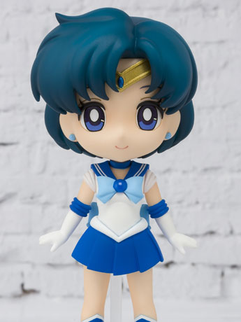 Sailor Moon Figuarts mini Sailor Mercury (Reissue) Gallery Image 2