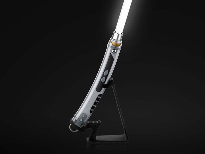Star Wars: The Black Series Ahsoka Force FX Elite Lightsaber (Ahsoka) Gallery Image 1