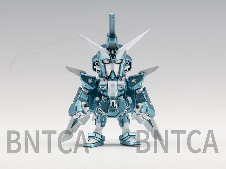 Mobile Suit Gundam SEED Freedom QMSV Mini Strike Freedom Gundam