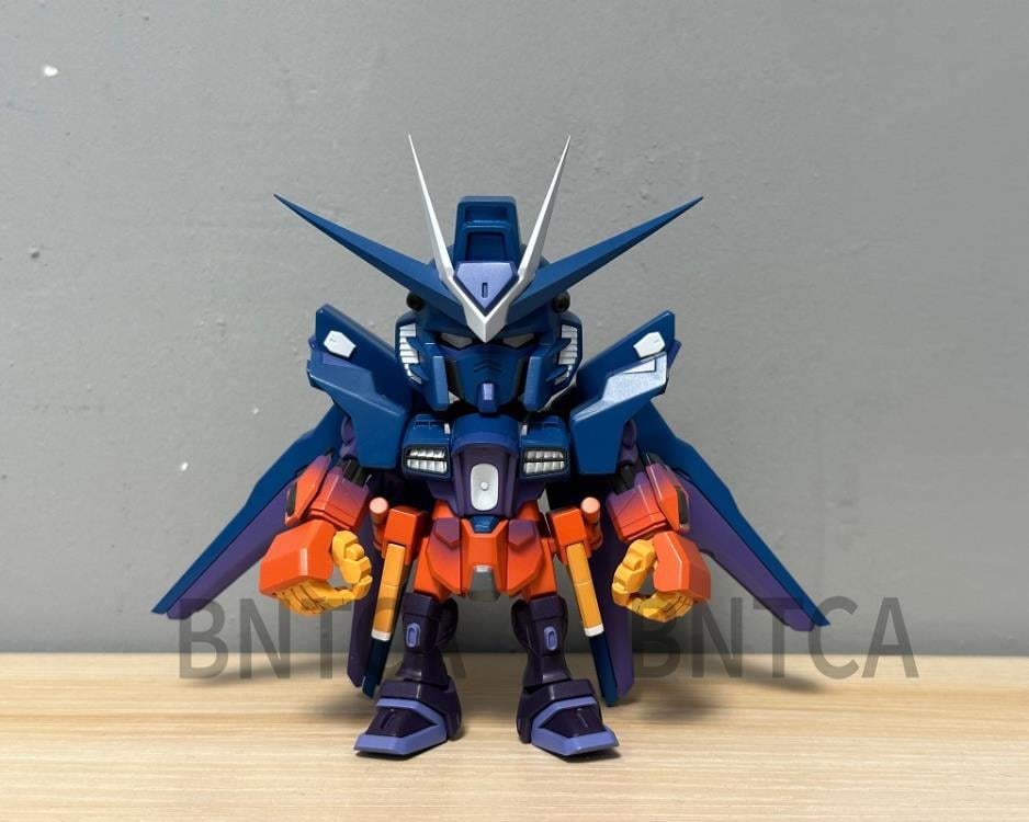 Mobile Suit Gundam SEED Freedom QMSV Mini Strike Freedom Gundam