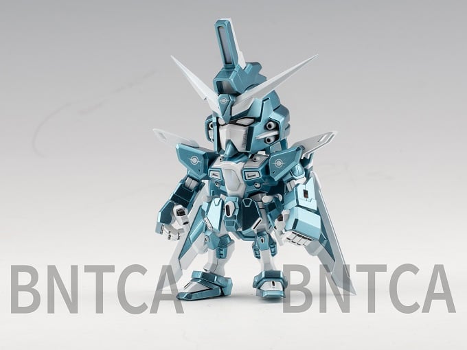 Mobile Suit Gundam SEED Freedom QMSV Mini Strike Freedom Gundam