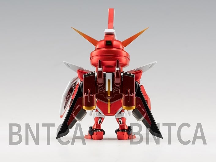 Mobile Suit Gundam SEED Freedom QMSV Mini Strike Freedom Gundam