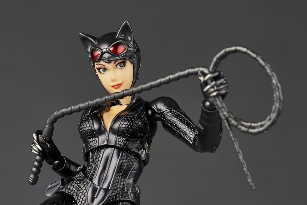 アメコミ REVOLTECH Amazing Yamaguchi CATWOMAN Revoltech Amazing Yamaguchi Catwoman Action Figure [with Bonus]