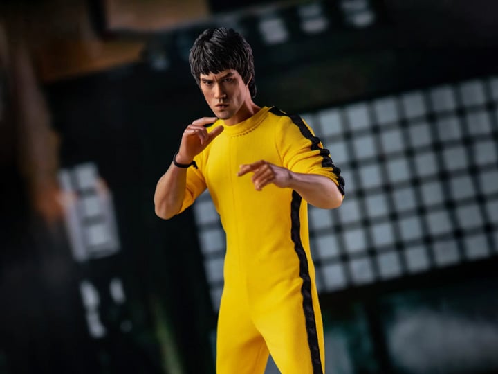 Bruce Lee 50th Anniversary Commemorative Bruce Lee (Normal Ver.) 1/6 Scale Statue Gallery Image 1