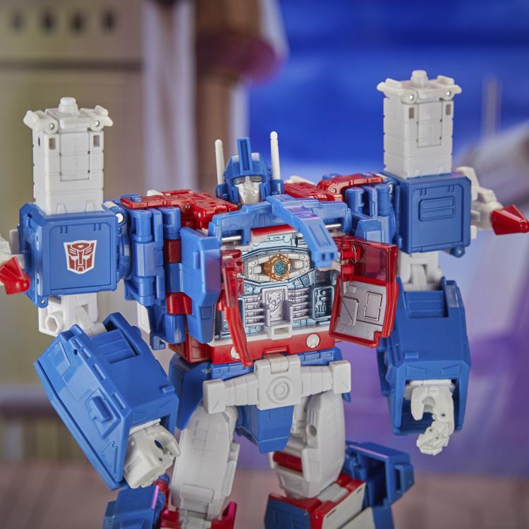 The Transformers: The Movie Studio Series 86-21 Commander Class Ultra Magnus Action Figure Gallery Image 9