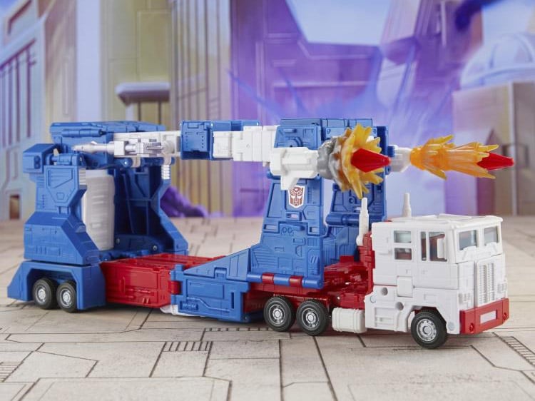The Transformers: The Movie Studio Series 86-21 Commander Class Ultra Magnus Action Figure Gallery Image 12