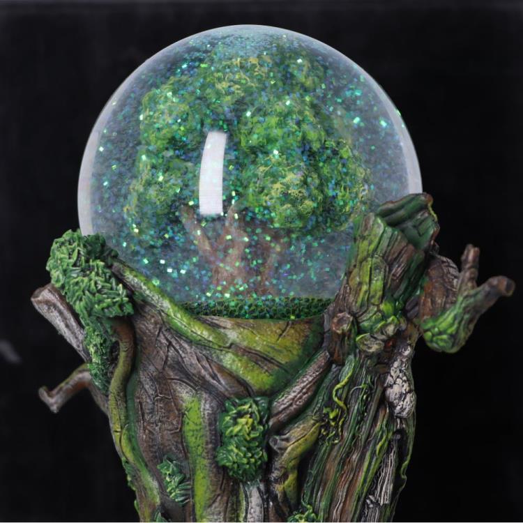 The Lord of the Rings Middle Earth Treebeard Snow Globe Gallery Image 8