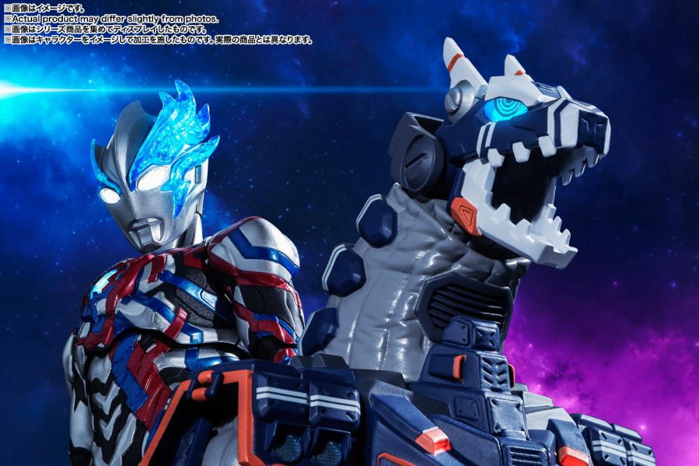 GARO2体とZERO1体合計3体 Ultraman Blazar S.H.Figuarts Type 23 Special Tactical Armored