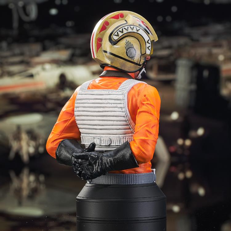 Star Wars: A New Hope Red Leader (Garven Dreis) 1/6 Scale Limited Edition Mini Bust Gallery Image 6