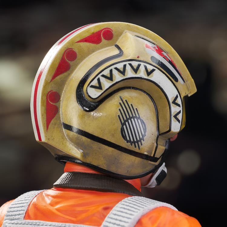 Star Wars: A New Hope Red Leader (Garven Dreis) 1/6 Scale Limited Edition Mini Bust Gallery Image 11