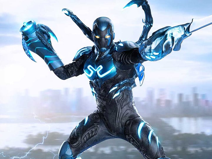 Blue Beetle Museum Masterline Blue Beetle Deluxe 1/3 Scale Statue Gallery Image 1