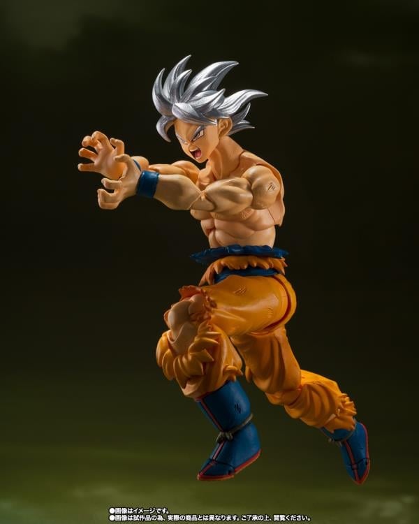 Dragon Ball Super S.H.Figuarts Ultra Instinct Goku (Toyotarou Edition) Exclusive Action Figure Gallery Image 4