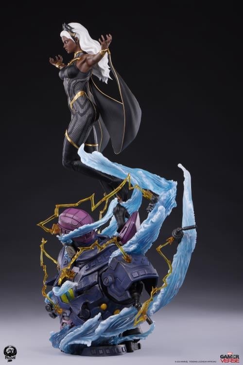 Marvel Future Revolutions Storm (Black Suit) 1/3 Scale Statue Gallery Image 10
