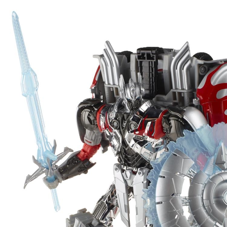 Transformers: Age of Extinction Platinum Edition Silver Knight Optimus Prime Exclusive Gallery Image 5