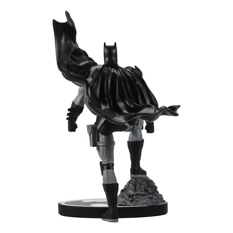 DC Comics Batman Black & White Batman (Mitch Gerads) 1/10 Scale Limited Edition Statue Gallery Image 8