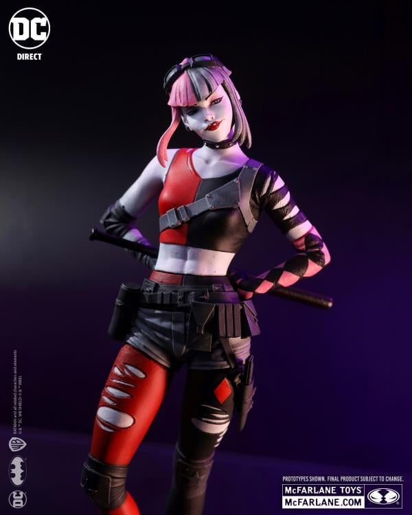 DC Comics Red, White & Black Harley Quinn (Simone Di Meo) 1/10 ScaleLimited Edition Statue Gallery Image 4